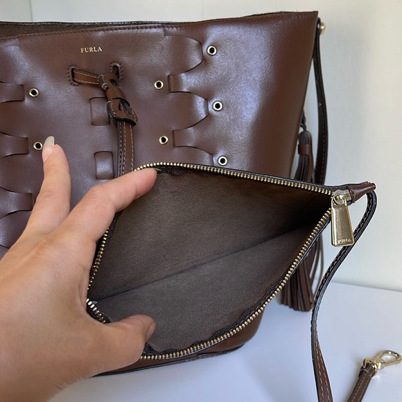 Furla Vittoria Bucket Bag - Picture 14 of 16